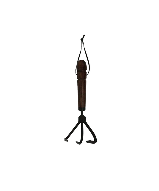 GARDEN CULTIVATOR WOODEN HANDLE