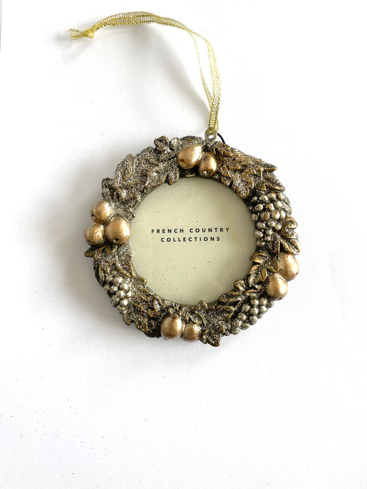 GOLD LEAF ROUND HANGING FRAME