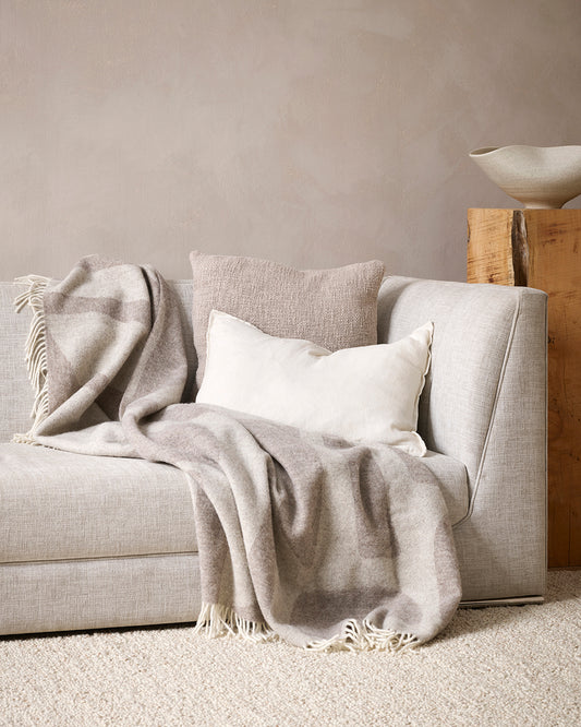 FLAGSTONE NZ WOOL THROW - FAWN