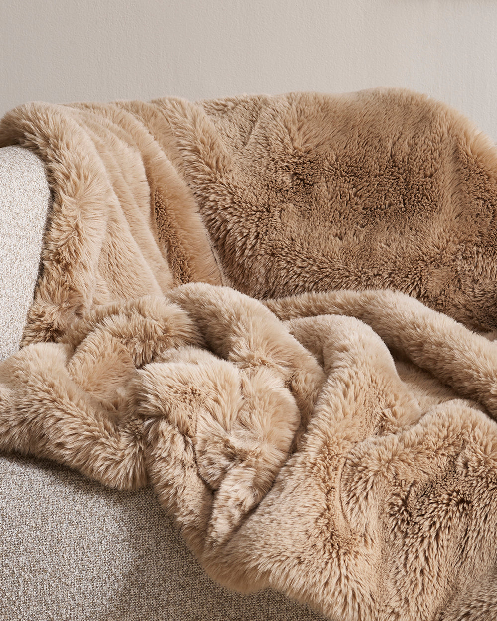 PELE BISCUIT FAUX FUR THROW