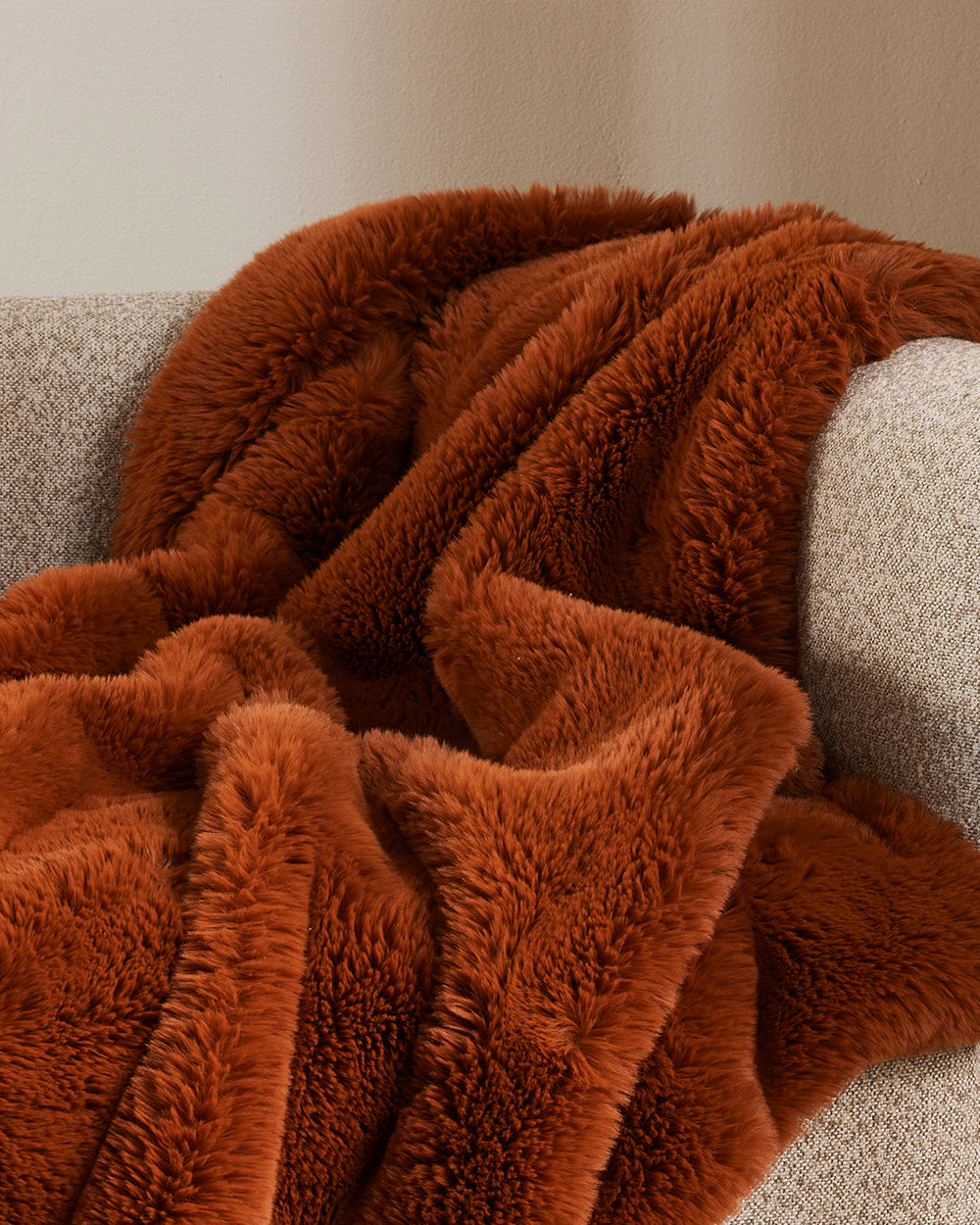 PELE SIENNA FAUX FUR THROW